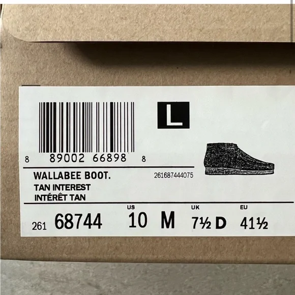 Clarks Wallabee Ankle Boot Women's
SZ 10 M Tan NEW $170 Fur Accent Suede Lace Up - Picture 2 of 10